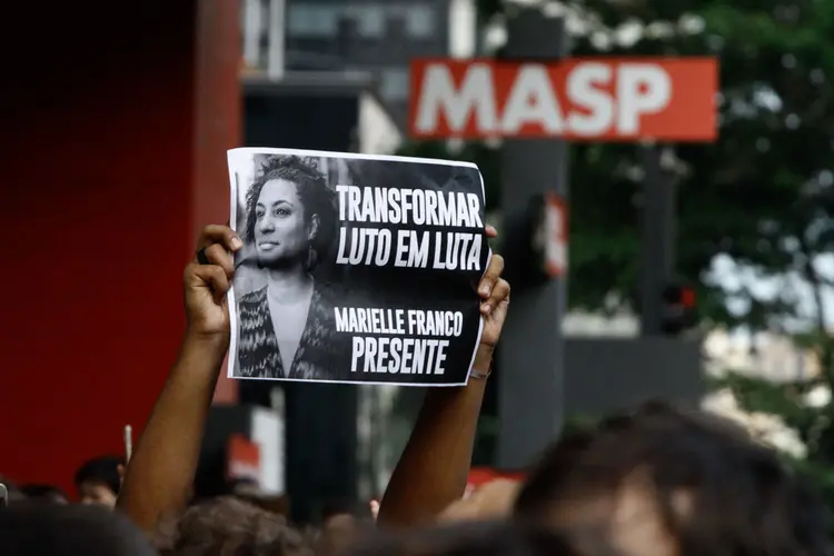 Marielle Franco: Justiça decretou o bloqueio de bens do PM reformado Ronnie Lessa e do ex-PM Élcio Queiroz, acusados da execução da vereadora (Fabio Vieira/Getty Images)