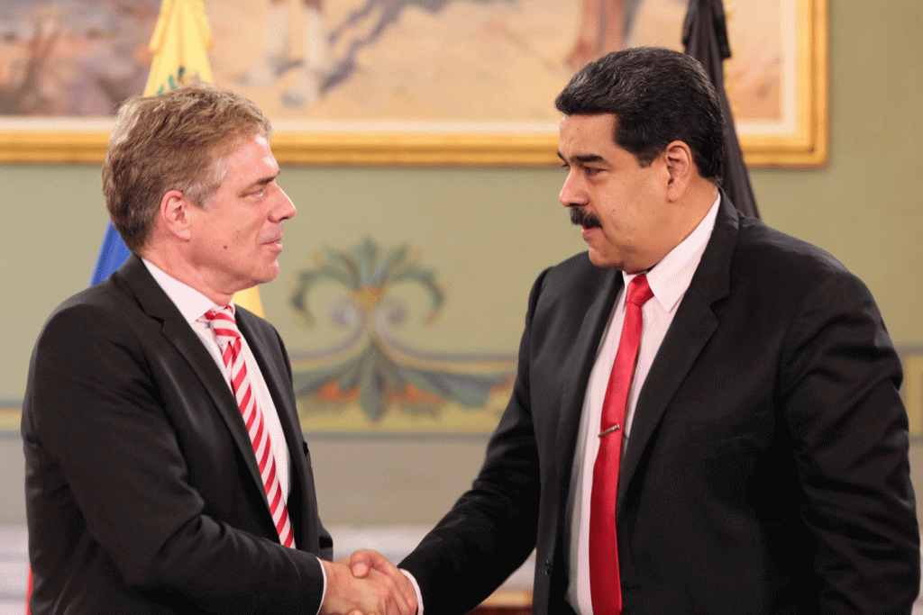 Maduro dá 48 horas para embaixador da Alemanha sair do país
