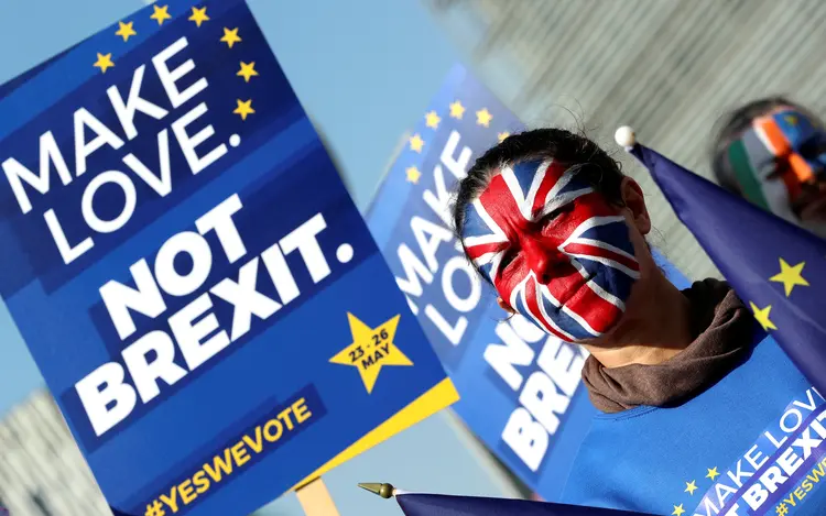 Manifestações contra o Brexit no Reino Unido (Yves Herman/Reuters)