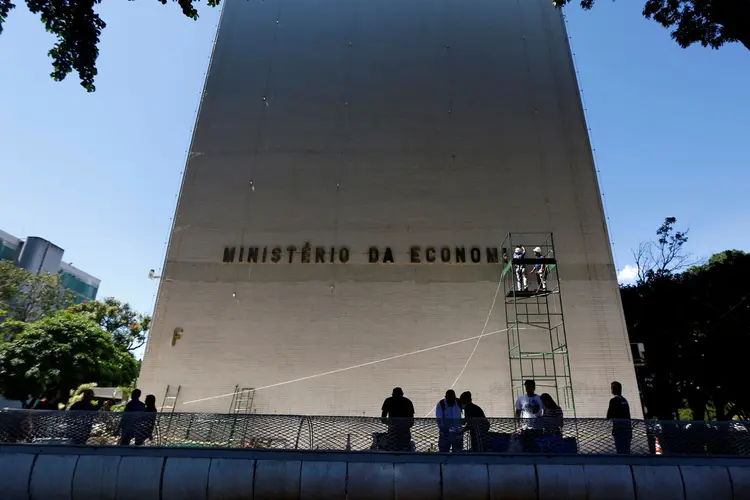 Ministério da Economia: desaceleração da economia reduz a arrecadação de tributos, impactando a receita do governo (Adriano Machado/Reuters)