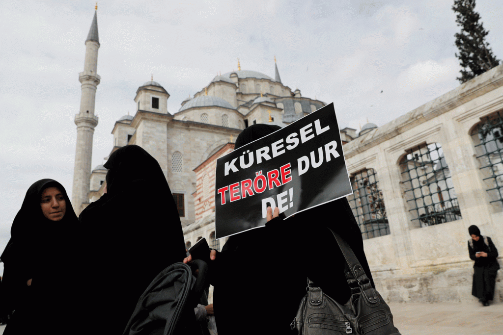 Plano de agressor contra mesquitas começou e terminou na internet