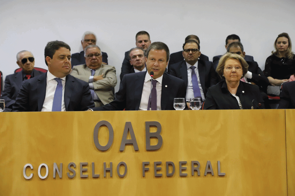 Em manifesto em defesa da democracia, OAB diz confiar no sistema eleitoral brasileiro