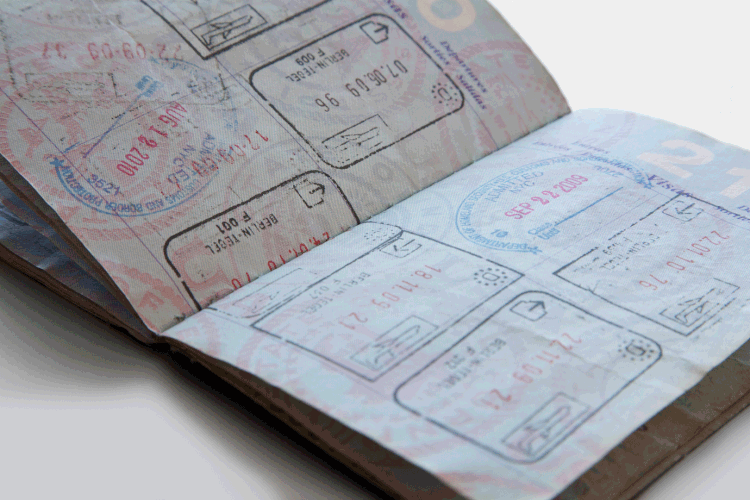 Passaporte: documentos foram falsificados buscando a cidadania italiana (Frederick Bass/Getty Images)