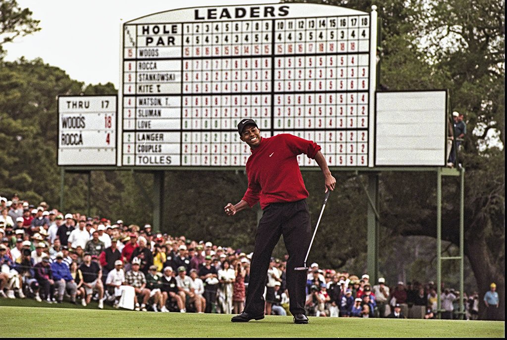 Vitória de Tiger Woods no Masters de 1997: recorde de audiência | Stephen Munday/Allsport/Getty Images / 