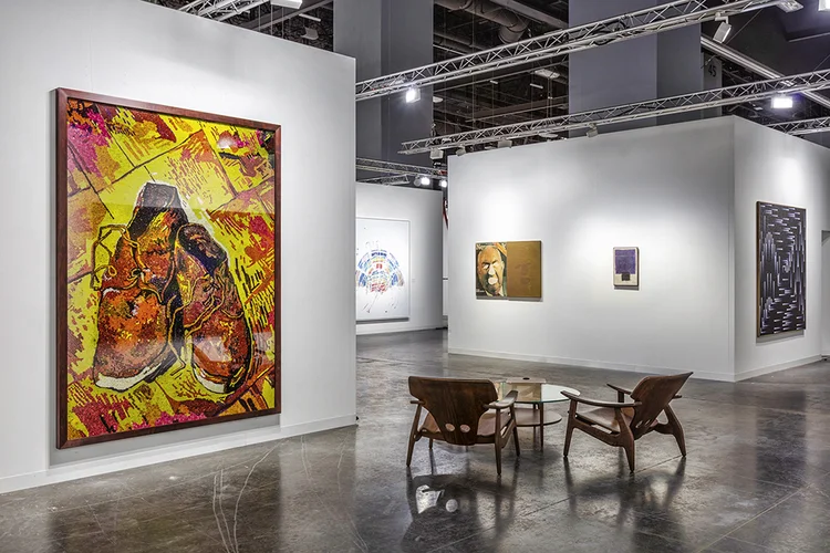 Estande da galeria Nara Roesler na Art Basel Miami  (Divulgação/Divulgação)