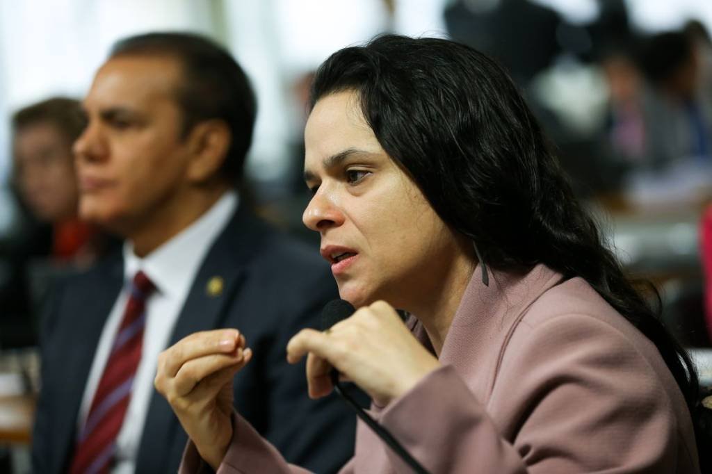 Janaína Paschoal: parlamentar mais votada em 2018 parabenizou Bolsonaro nas redes (Marcelo Camargo/Agência Brasil)