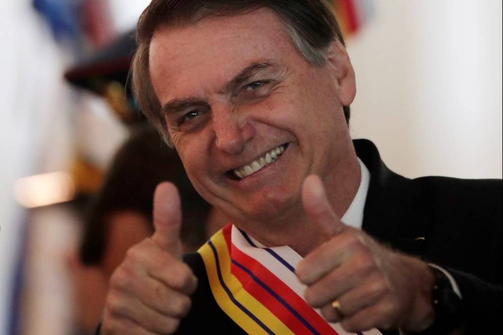 Após viagem a Israel, Bolsonaro diz que não quer "encrenca" com árabes