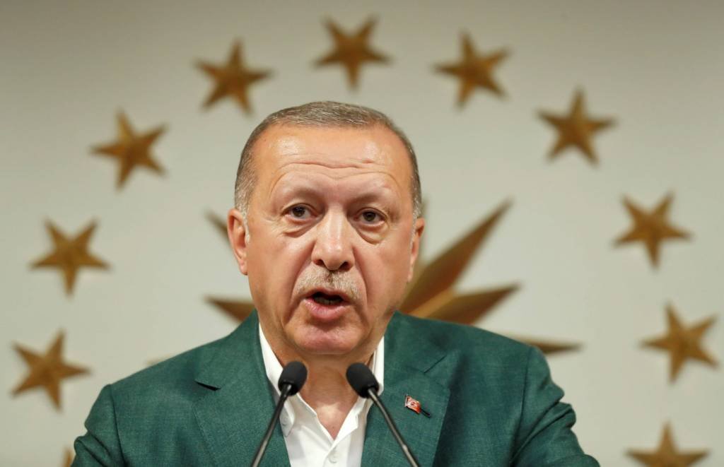 Erdogan: A Turquia executa uma série de ataques aéreos na Síria e no Iraque desde domingo contra combatentes curdos pertencentes ao que Ancara chama de grupos "terroristas" (Murad Sezer/Reuters)