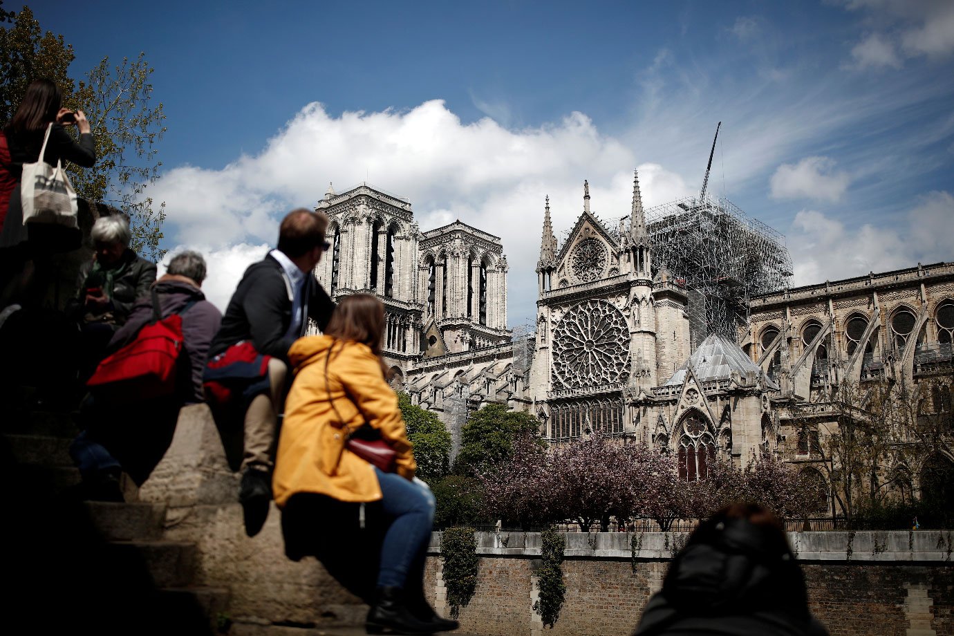 Catedral de Notre-Dame terá primeira missa desde incêndio