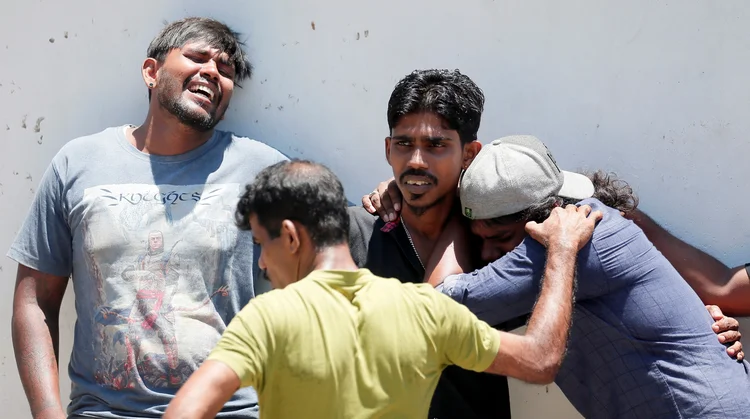 Explosões deixam pelo menos 185 mortos e 469 feridos no Sri Lanka (Dinuka Liyanawatte/Reuters)