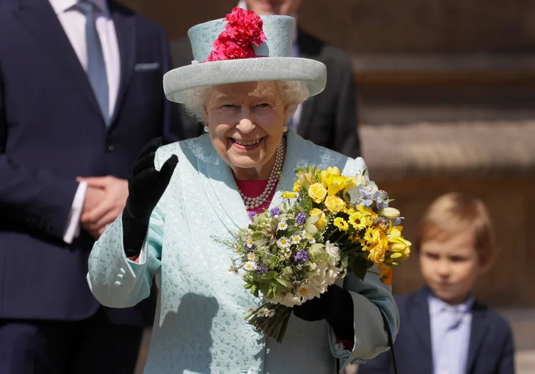As comemorações oficiais pelo aniversário da rainha Elizabeth II foram adiadas para junho (Kirsty Wigglesworth/Reuters)