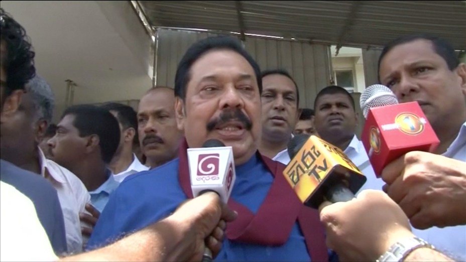 Presidente do Sri Lanka, Mahinda Rajapaksa, fala com a imprensa sobre ataques no país