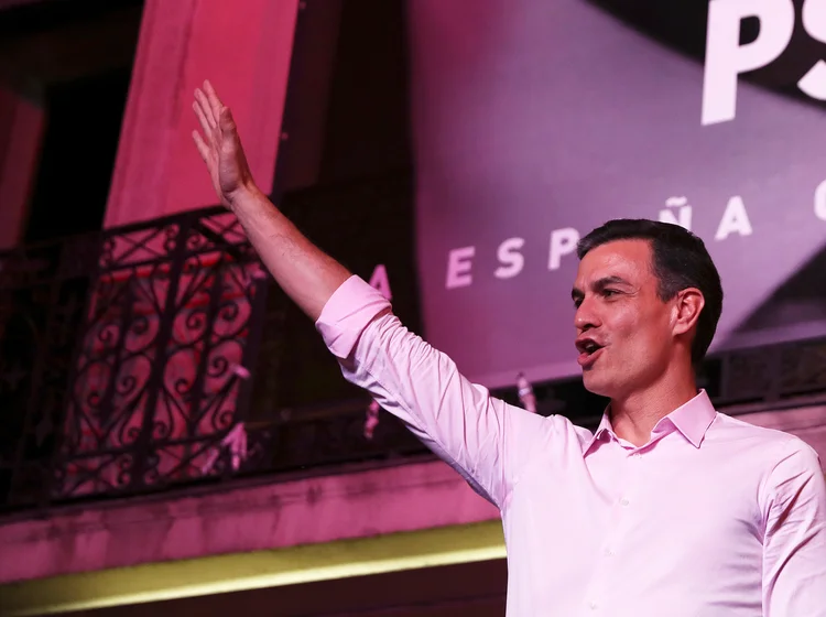 Pedro Sánchez venceu o pleito como líder do Partido Socialista Operário Espanhol (PSOE) (Sergio Perez/Reuters)