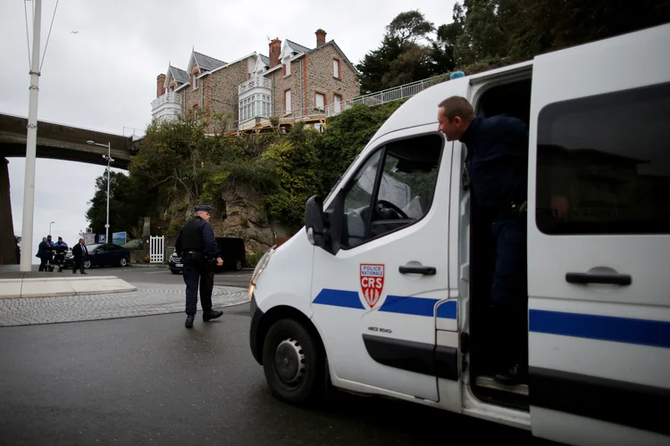 O ministro do Interior da França confirmou que um ataque era planejado (Stephane Mahe/Reuters)