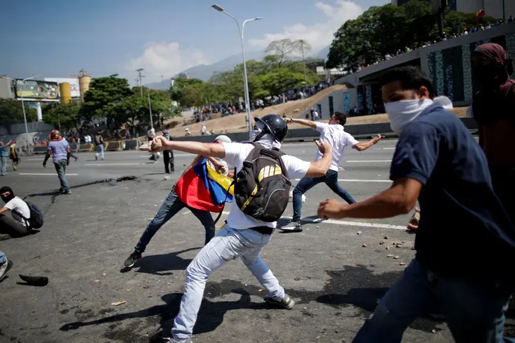 Venezuela: o líder da oposição, Juan Guaidó, convocou militares para depor o presidente Maduro (Ueslei Marcelino/Reuters)