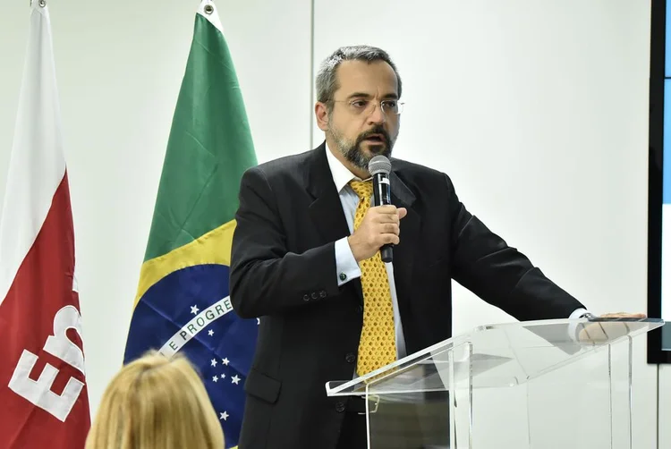 Indicação de Abraham Weintraub para substituir Vélez no MEC fortalece o chefe da Casa Civil, Onyx Lorenzoni (Rafael Carvalho/Agência Brasil)