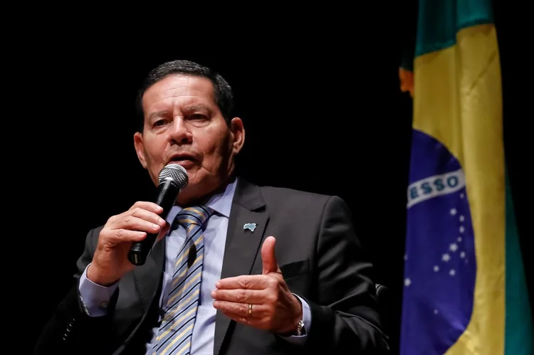 Hamilton Mourão: vice entrou na mira de ala do governo mais alinhada com o escritor Olavo de Carvalho (Adnilton Farias/Agência Brasil)