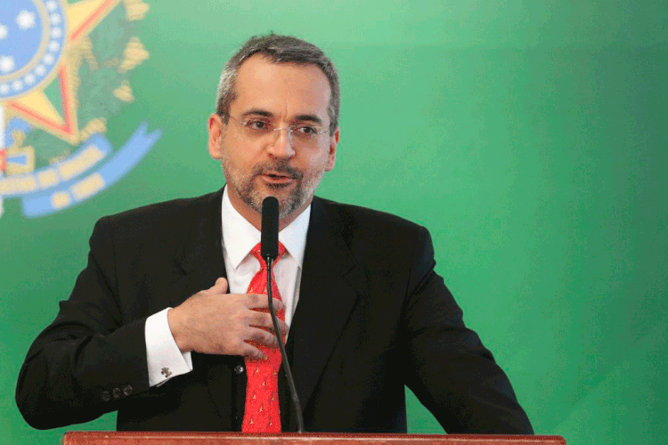 O ministro Abraham Weintraub assumiu o MEC após a saída de Ricardo Vélez (Valter Campanato/Agência Brasil)