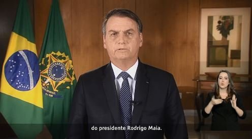 Em pronunciamento, Bolsonaro agradece Maia por ajudar na Previdência
