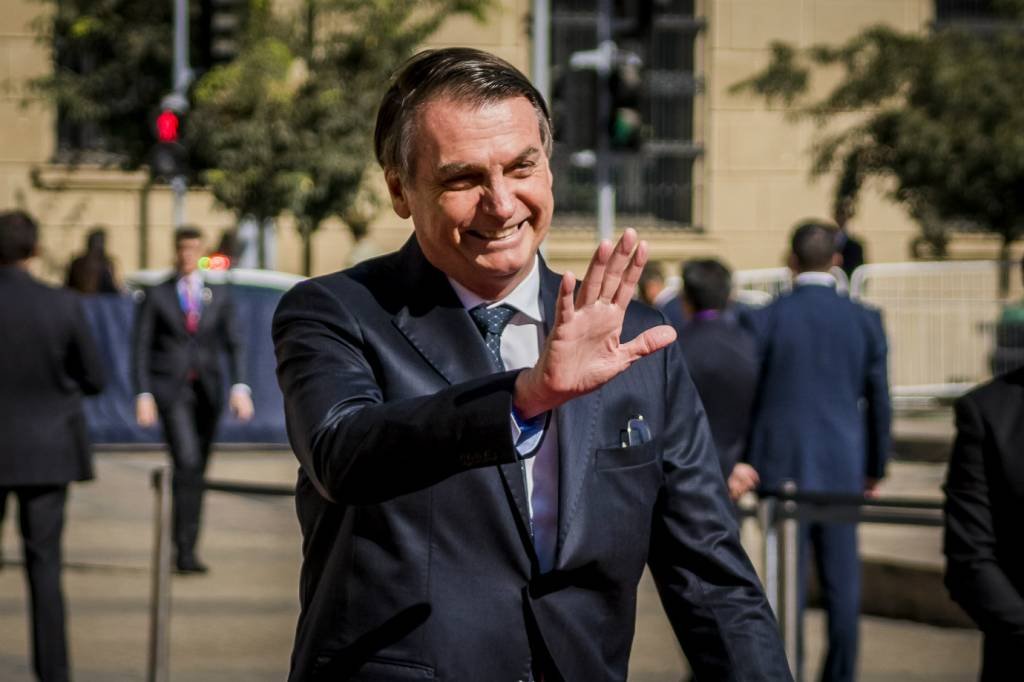 Com estreia no MEC, Bolsonaro quer agenda semanal de visita a ministérios