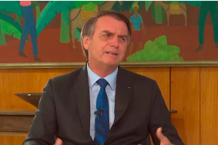 Bolsonaro: "Trump falou para mim lá, publicamente, já falou antes, que todas as possibilidades estão na mesa", ressaltou o presidente (Youtube/Reprodução)