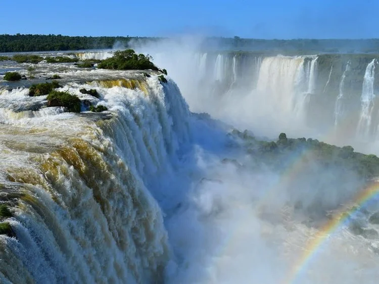 CATARATAS DO IGUAÇU: cada R$ 1 de investimento em parques pode proporcionar um retorno de R$ 7 para a economia brasileira / Divulgação