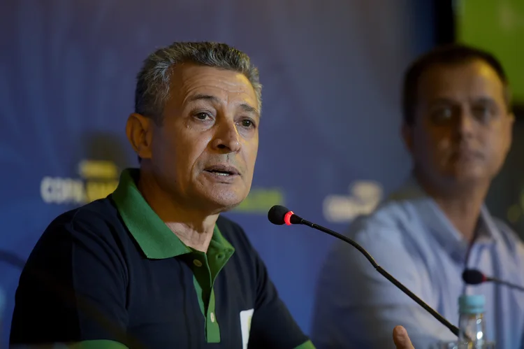 Brasil, RJ, Rio de Janeiro - Dia 10 de Janeiro de 2019 - Coletiva de Imprensa sobre a venda de ingressos para a CONMEBOL Copa AmerIca 2019 - Estadio Maracana - na foto: Esq/Dir: Agberto Guimaraes, Diretor de Operaçoes do Comite Organizador Local; Cafu, Embaixador da CONMEBOL Copa America 2019; Thiago Jannuzi, Diretor de Competicoes do Comite Organizador Local - Foto: Alexandre Loureiro/COL CA 2019 (Crédito: Alex Ferro COL Copa América Brasil 2019/Divulgação)