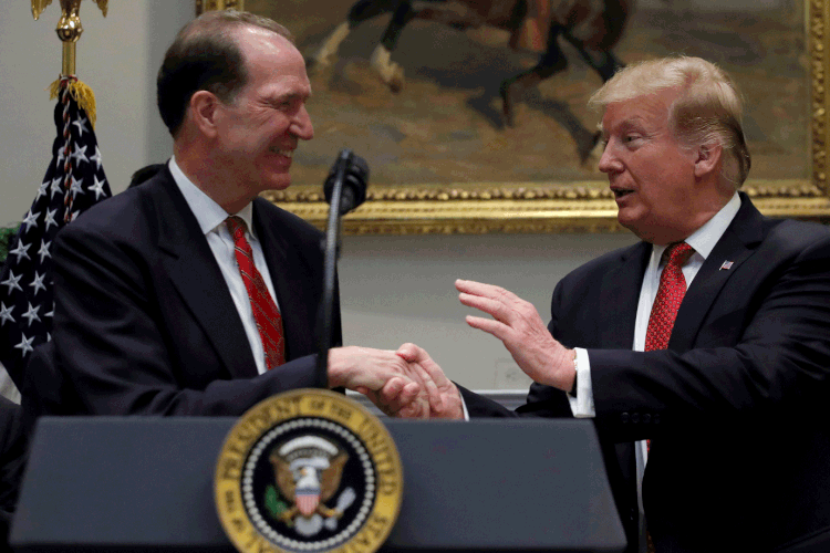 Malpass-Trump: escolhido para presidir Banco Mundial foi indicado pelo presidente norte-americano (Jim Young/Reuters)