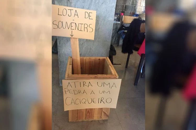 Pedras grátis: situação foi denunciada por alunos pelas redes sociais (robertolima13/Instagram)