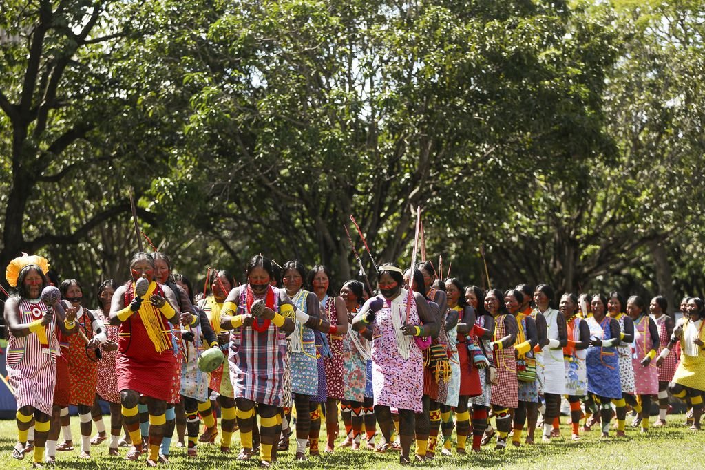 Indígenas iniciam protesto em Brasília contra políticas de Bolsonaro