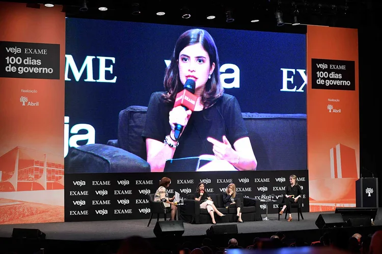 Dora Cramer, de Veja, media debate entre a deputada Tabata Amaral, Claudia Costin (CEIPE/FGV) e Priscila Cruz (Todos Pela Educação) (Flávio Santana / Biofoto/Exame)