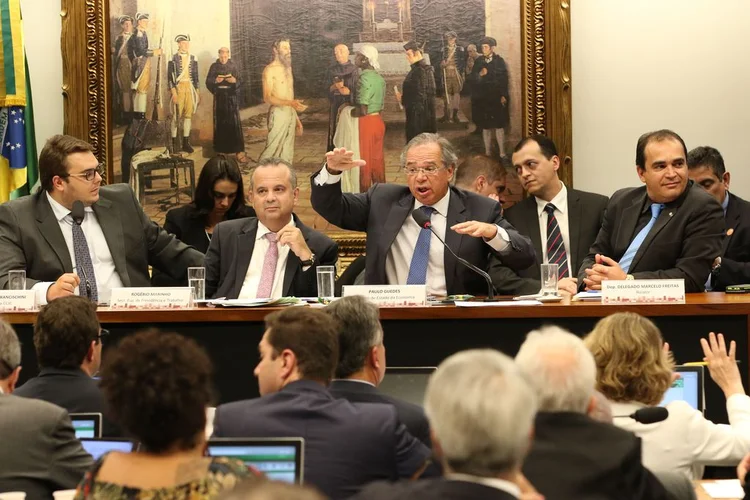 Guedes: o ministro participará da Comissão Mista de Orçamento nesta quinta-feira (Fabio Rodrigues Pozzebom/Agência Brasil)