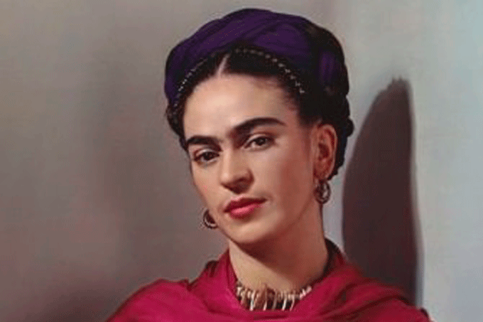 Fotos inéditas de Frida Kahlo são arrematadas por US$ 35 mil em Nova York