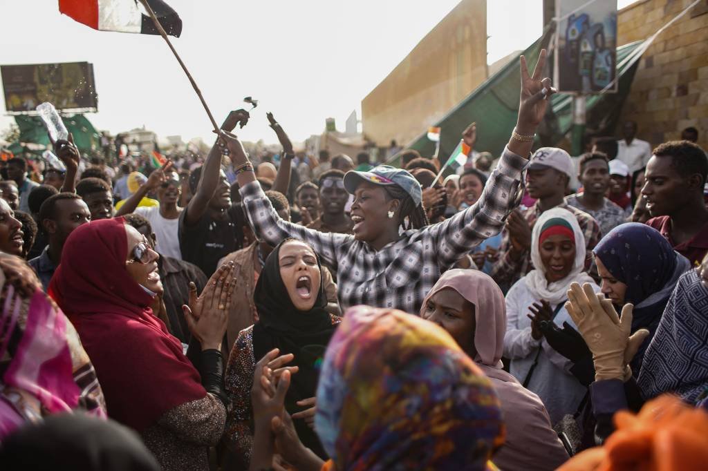 União Africana condena golpe militar no Sudão