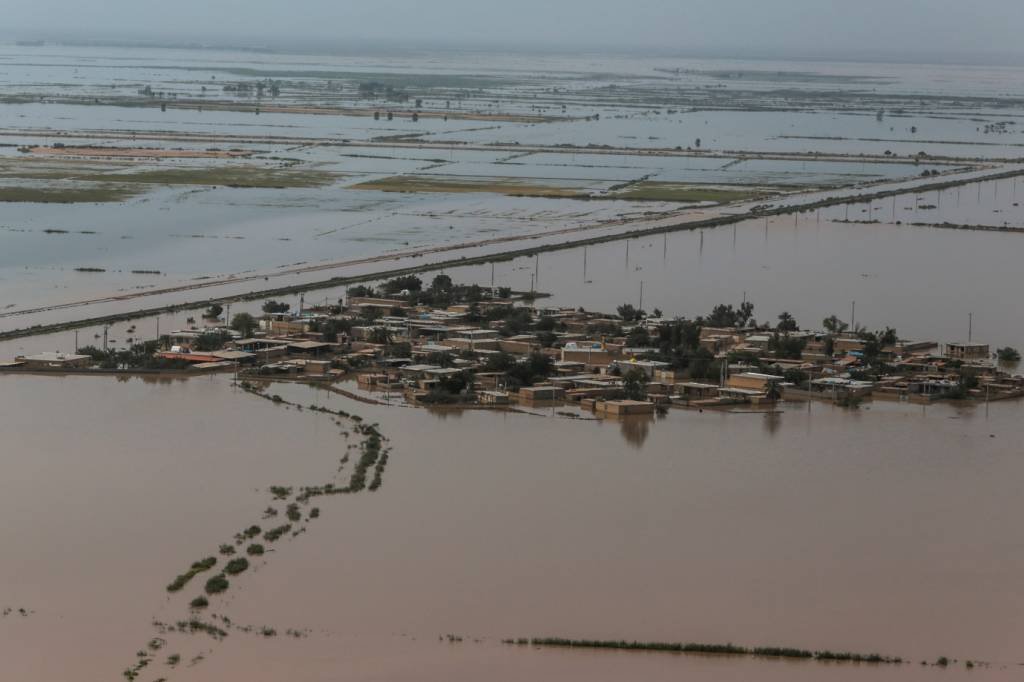 Inundações no Irã causam prejuízos de US$ 2,5 bilhões