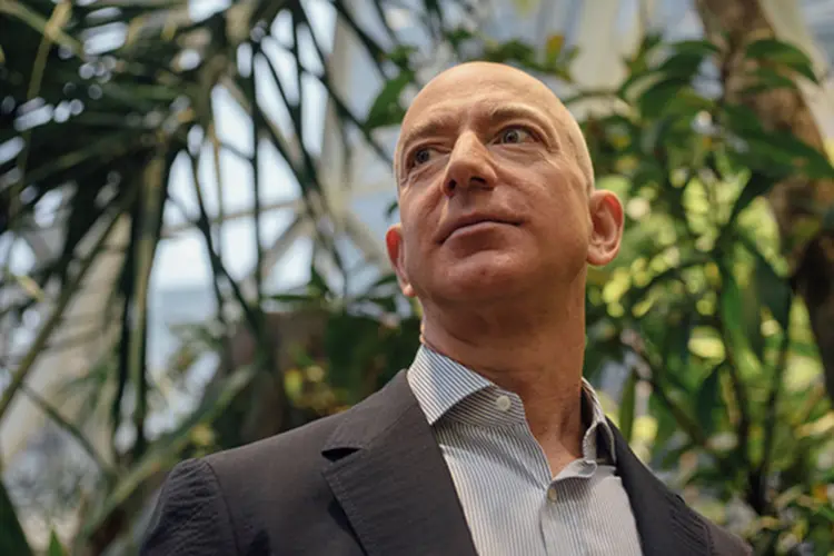 Jeff Bezos, CEO da Amazon: funcionários pedem fim do uso de combustíveis fósseis. (The Washington Post / Colaborador/Getty Images)