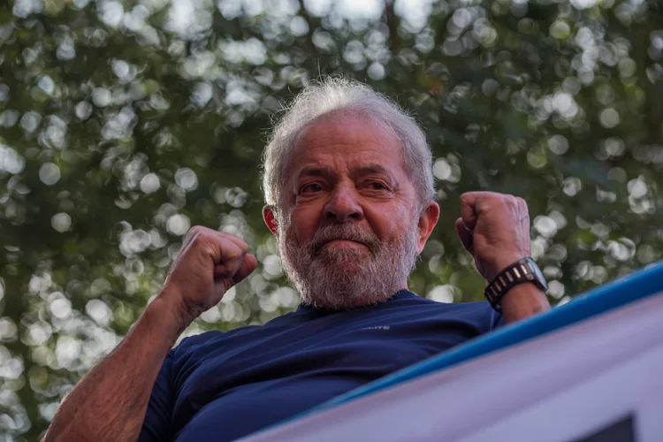 Lula: petista foi sentenciado a 9 anos e 6 meses (Victor Moriyama/Getty Images)