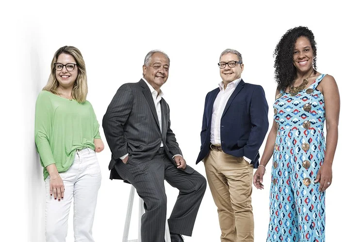 Marianna Jorge de Moraes, da Natura; Paulo Baraúna, da White Martins; Fernando Cunha, da SAP; e Mafoane Odara, da Avon: empresas que se destacam por práticas nos quatro pilares de diversidade analisados pelo Guia EXAME de Diversidade (Montagem de Julio Gomes sobre fotos de Germano Lüders/Exame)