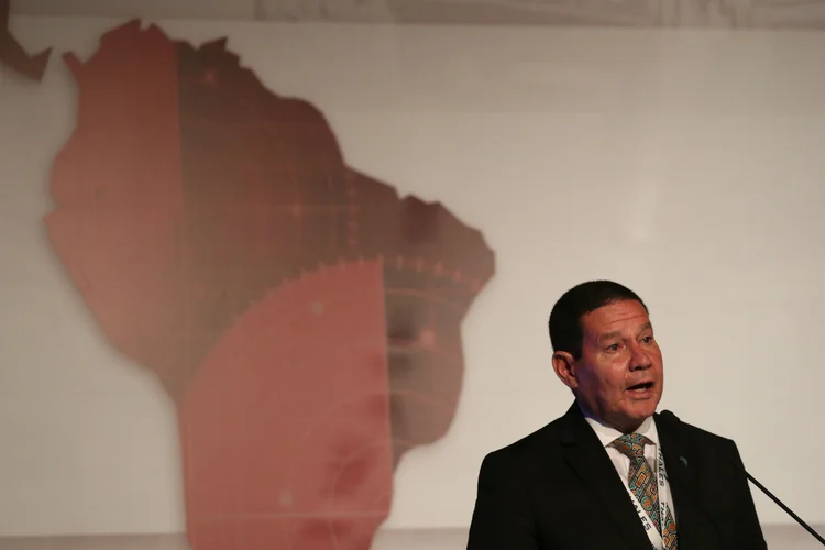 Mourão: Vice-presidente embarcou na última sexta-feira para sua primeira viagem oficial aos Estados Unidos (Ricardo Moraes/Reuters)