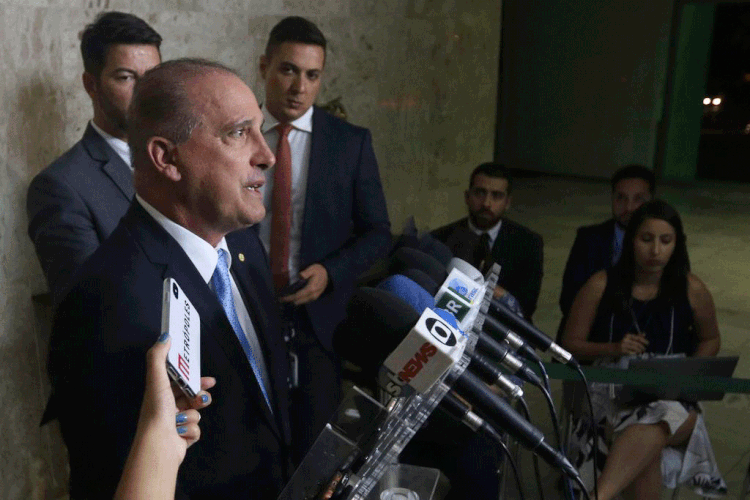 Onyx: ministro da Casa Civil afirmou que intenção é melhorar relacionamento com parlamentares (Valter Campanato/Agência Brasil)