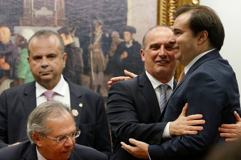 PAULO GUEDES, ONYX LORENZONI E RODRIGO MAIA: o problema é que, como na época Dilma-Cunha, ninguém manda na Câmara dos Deputados / Reuters/Adriano Machado