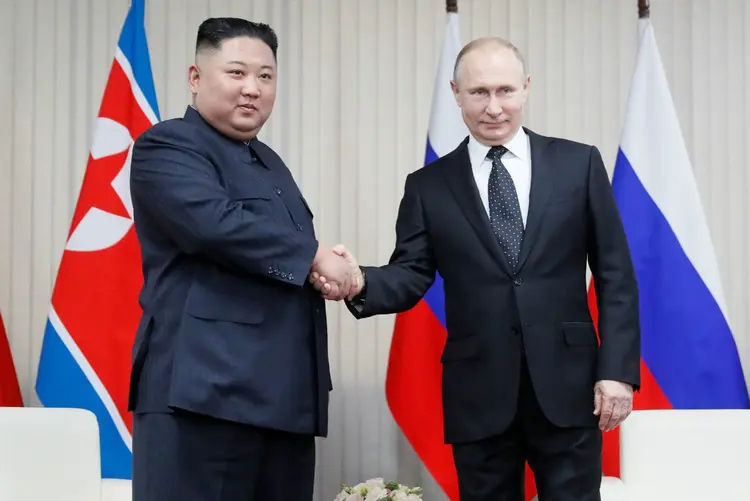 Putin: na cidade russa de Vladivostok, o presidente recebeu o ditador norte-coreano Kim Jong-un em sua primeira cúpula conjunta (Sergei Ilnitsky/Pool/Reuters)