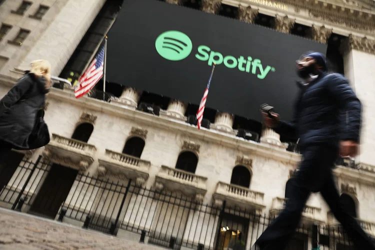 SPOTIFY: serviço de streaming de música informou um aumento maior do que o esperado na receita do primeiro trimestre / Spencer Platt/Getty Images (Spencer Platt/Getty Images)