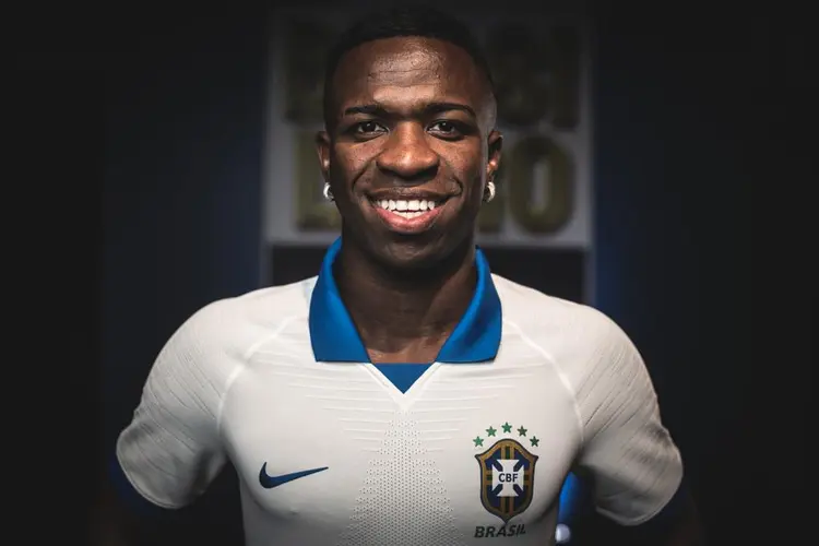 Novo uniforme da Seleção Brasileira:  versão em branco para Copa América no País (Nike/Divulgação)