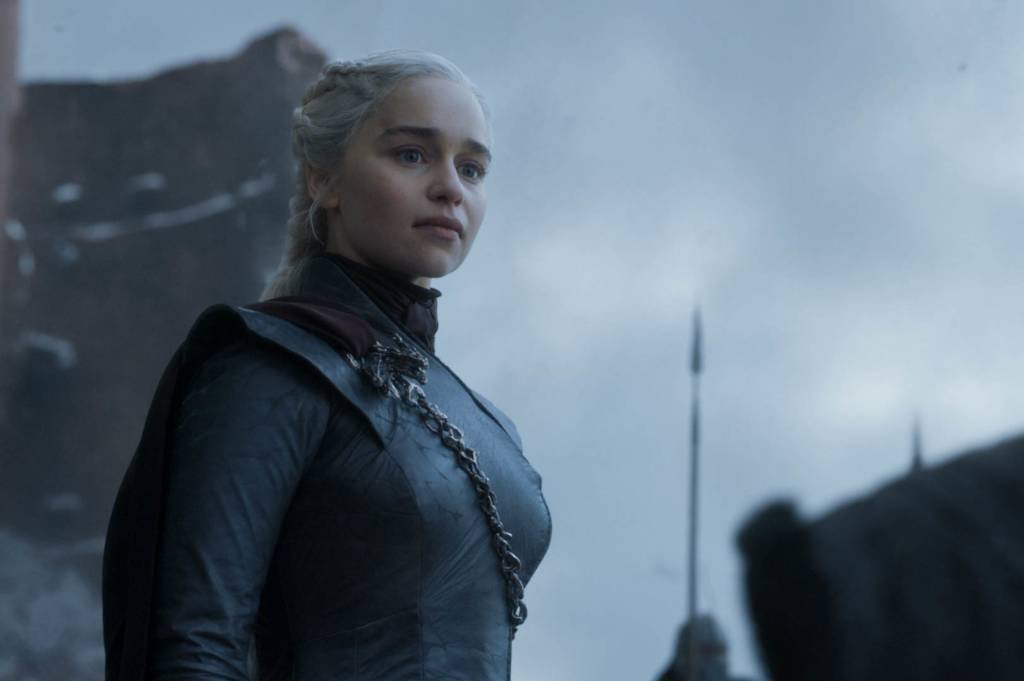 Emilia Clarke disse ter ficado "espantada" ao ler roteiro final de GoT