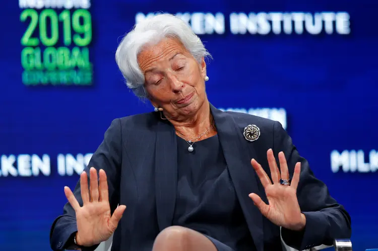 Christine Lagarde, presidente do BCE: mercado espera por manutenção dos juros, apesar de inflação histórica na Europa | Foto: François Lenoir/Reuters (Mike Blake/Reuters)