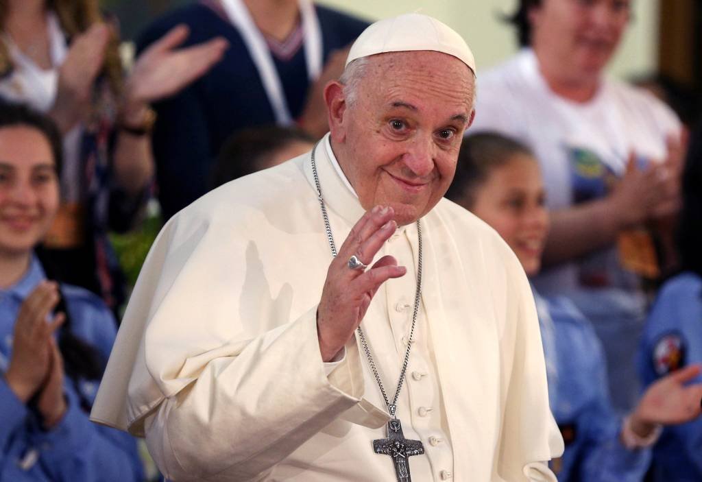 Papa Francisco durante visita à Bulgária: fanático por futebol (Stoyan Nenov/Reuters)