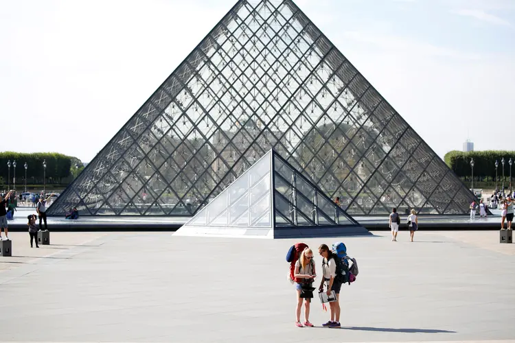 Museu do Louvre: parceria com a grife Off-White (Charles Platiau/Reuters)