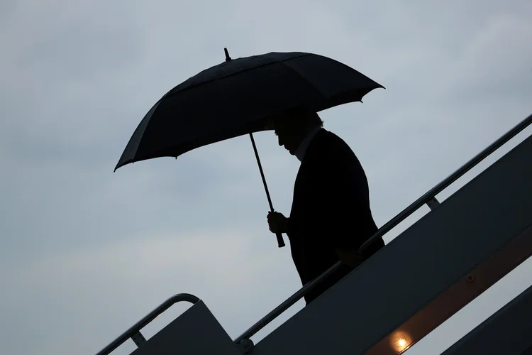 Trump: um dos principais líderes na Câmara disse que o presidente poderá, sim, enfrentar uma investigação de impeachment (Jonathan Ernst/Reuters)
