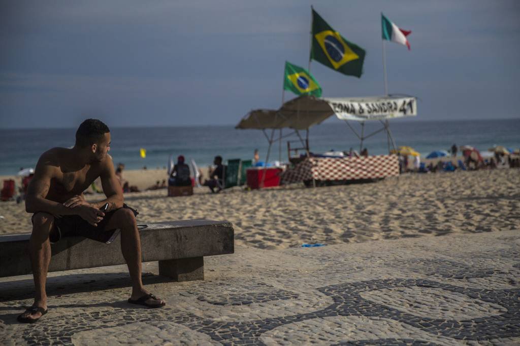 PIB do Brasil pode cair pela primeira vez desde 2016; número sai amanhã
